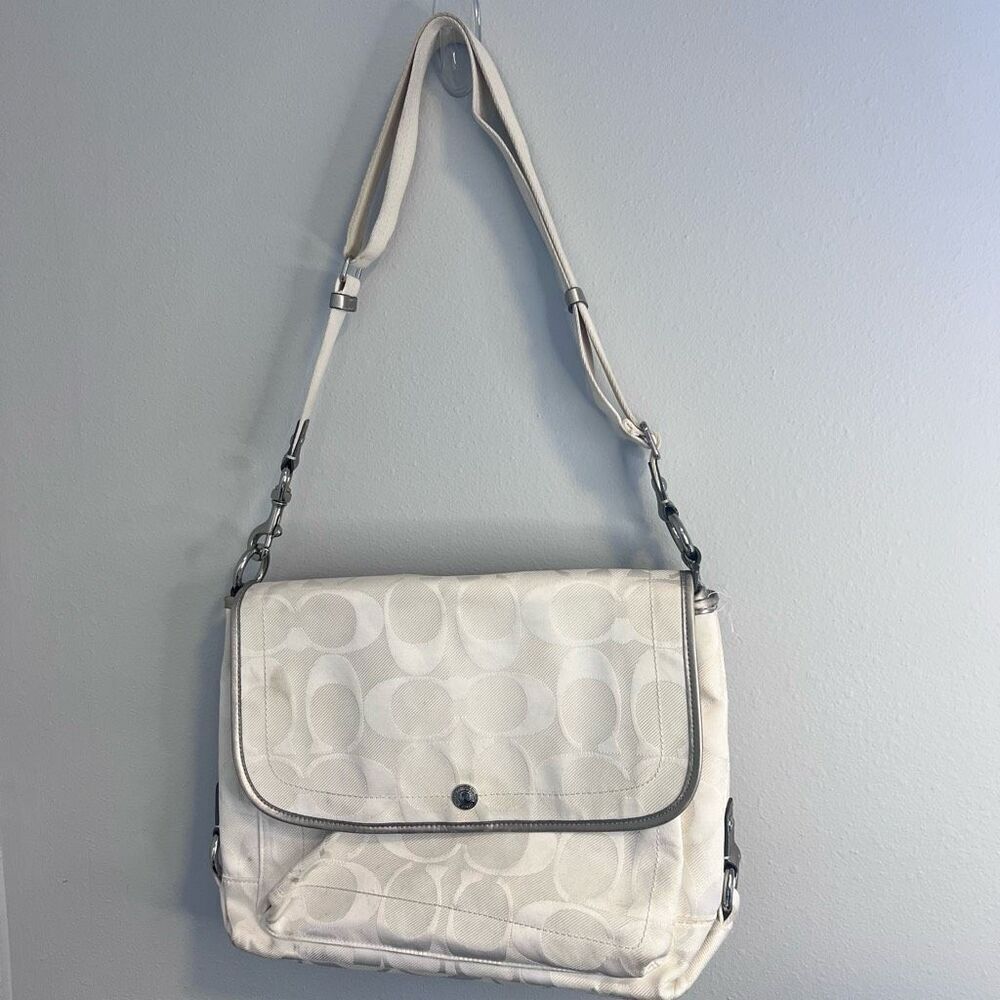 Coach Poppy White Kyra Messenger Bag